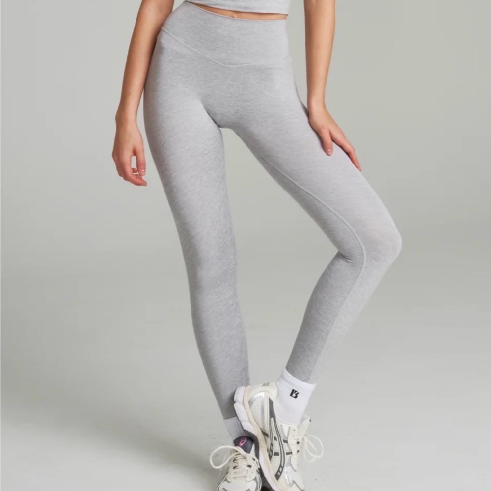 Buffbunny Dream Heather Leggings in Heather Grey